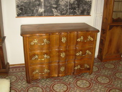 commode arbalète